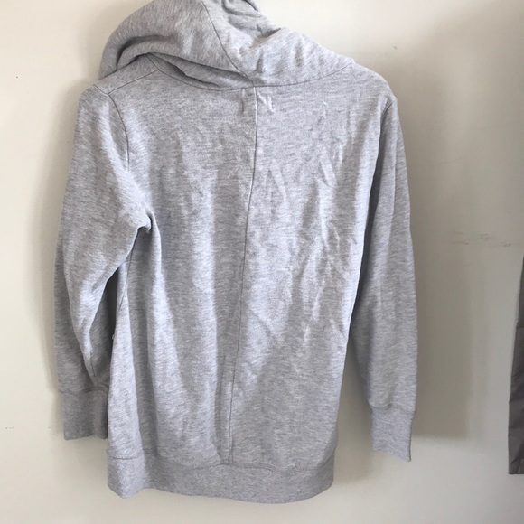 Grey sweater - Picture 5 of 5